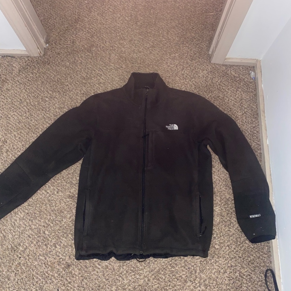 The northface Men’s windfall Jacket size XL